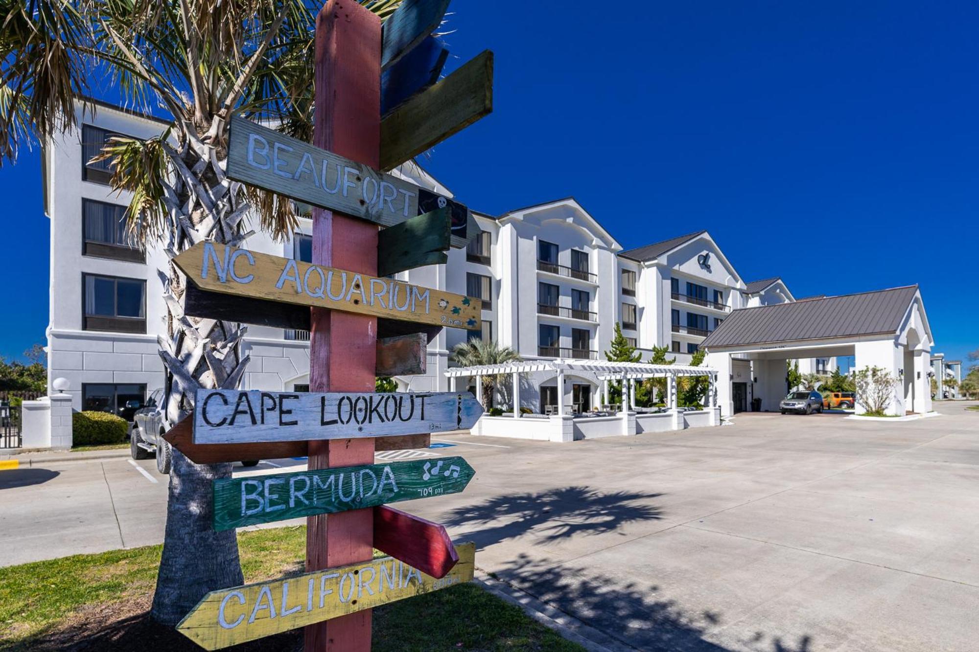 Hotel Alice Pine Knoll Shores Eksteriør billede