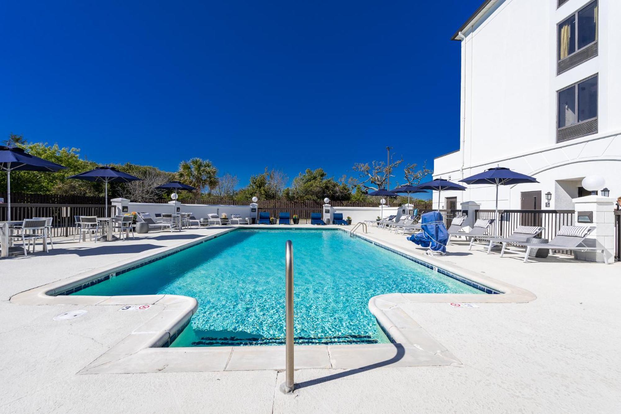 Hotel Alice Pine Knoll Shores Eksteriør billede