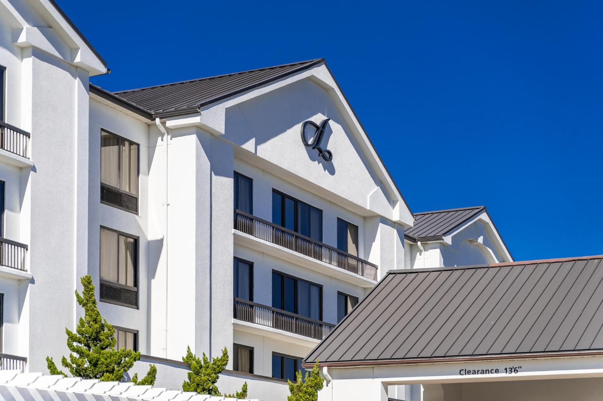 Hotel Alice Pine Knoll Shores Eksteriør billede
